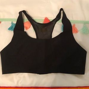 Lululemon Bitty Bracer sports bra 36C